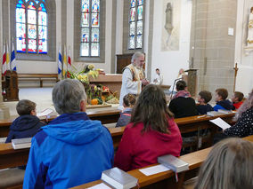 Familiengottesdienst zum Erntedankfest (Foto: Karl-Franz Thiede)